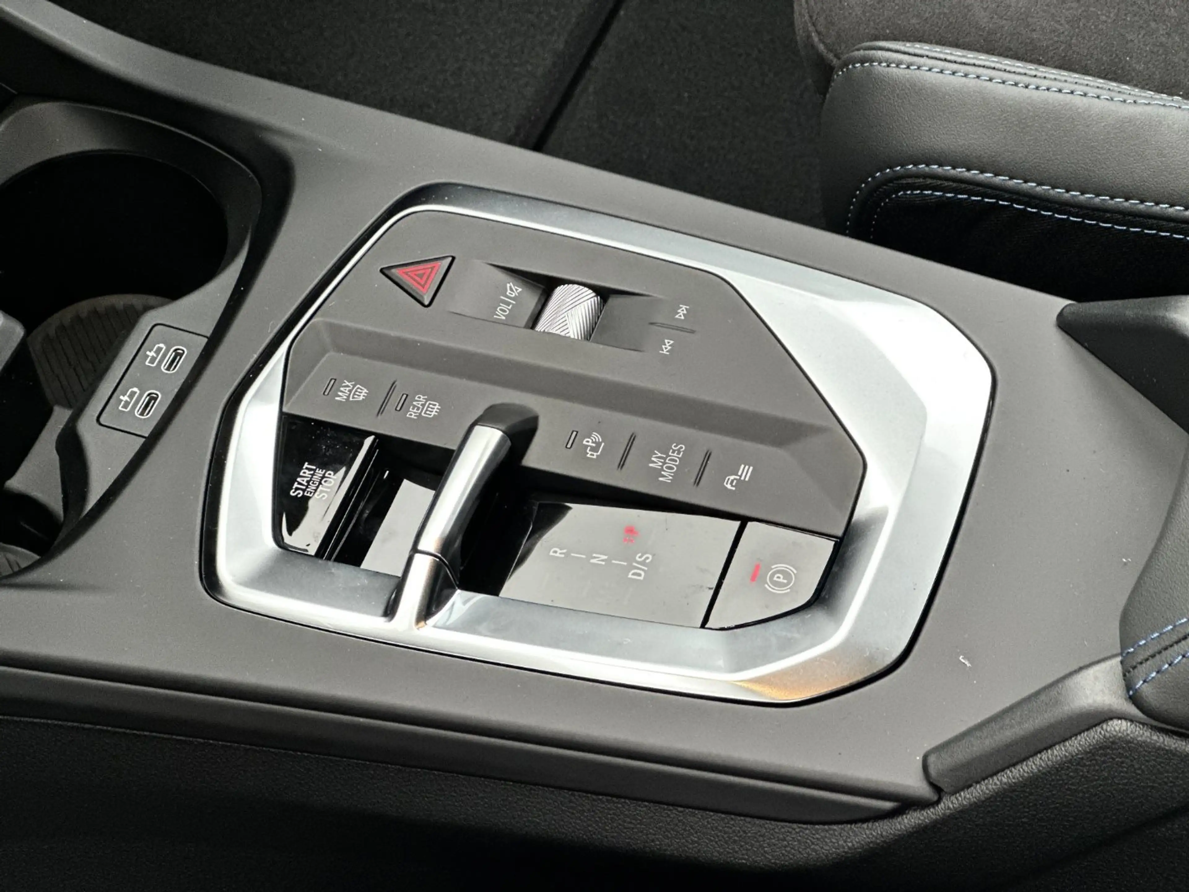 BMW 135 M135 xDrive Sport Pro Head-Up HK HiFi DAB LED — photo 10