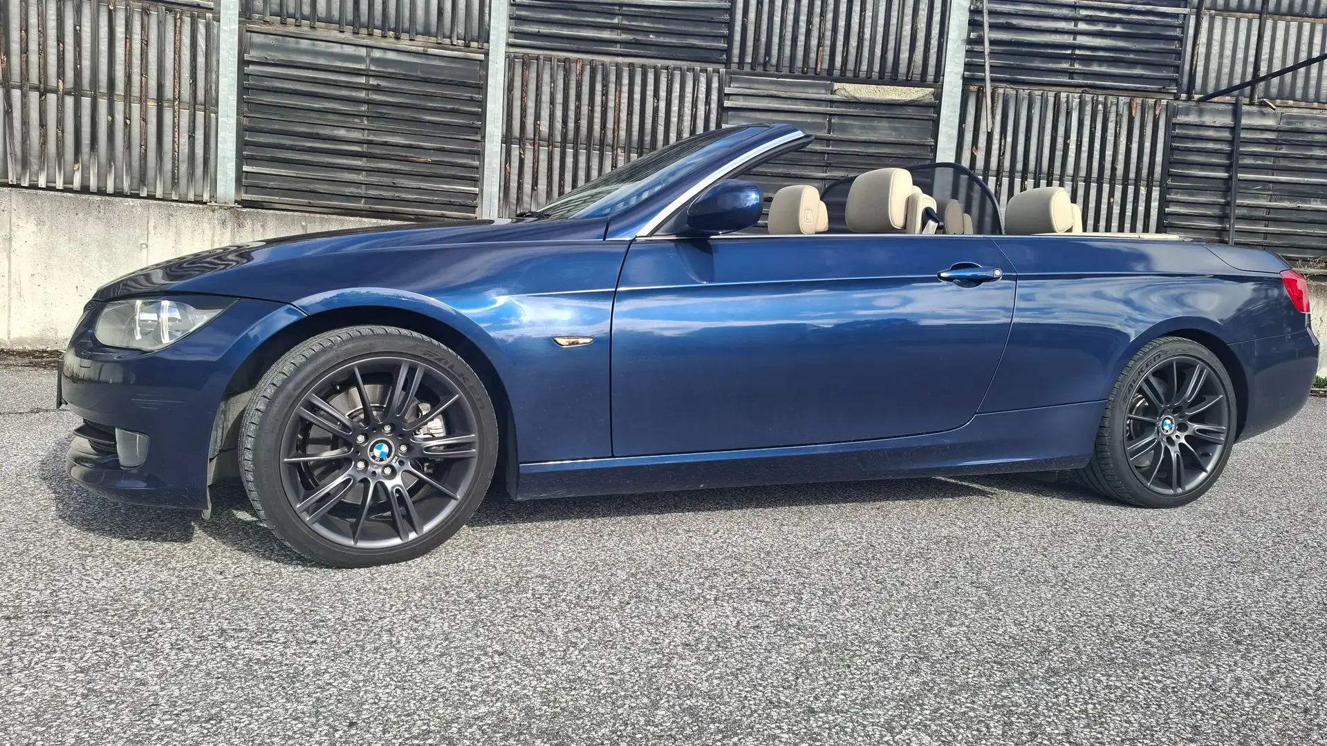 BMW 325 325d Cabrio Österreich-Paket Aut. Österreich-Paket Blau - 2