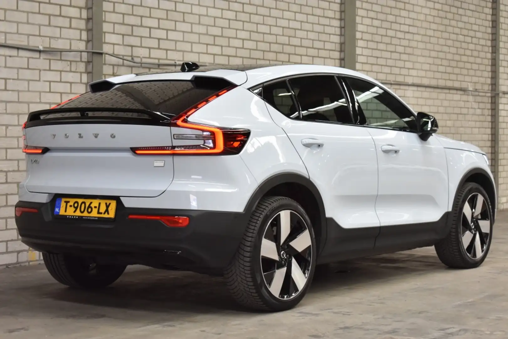 Volvo C40 Extended Range Ultimate 82kWh/252pk | Trekhaak | W Albastru - 2
