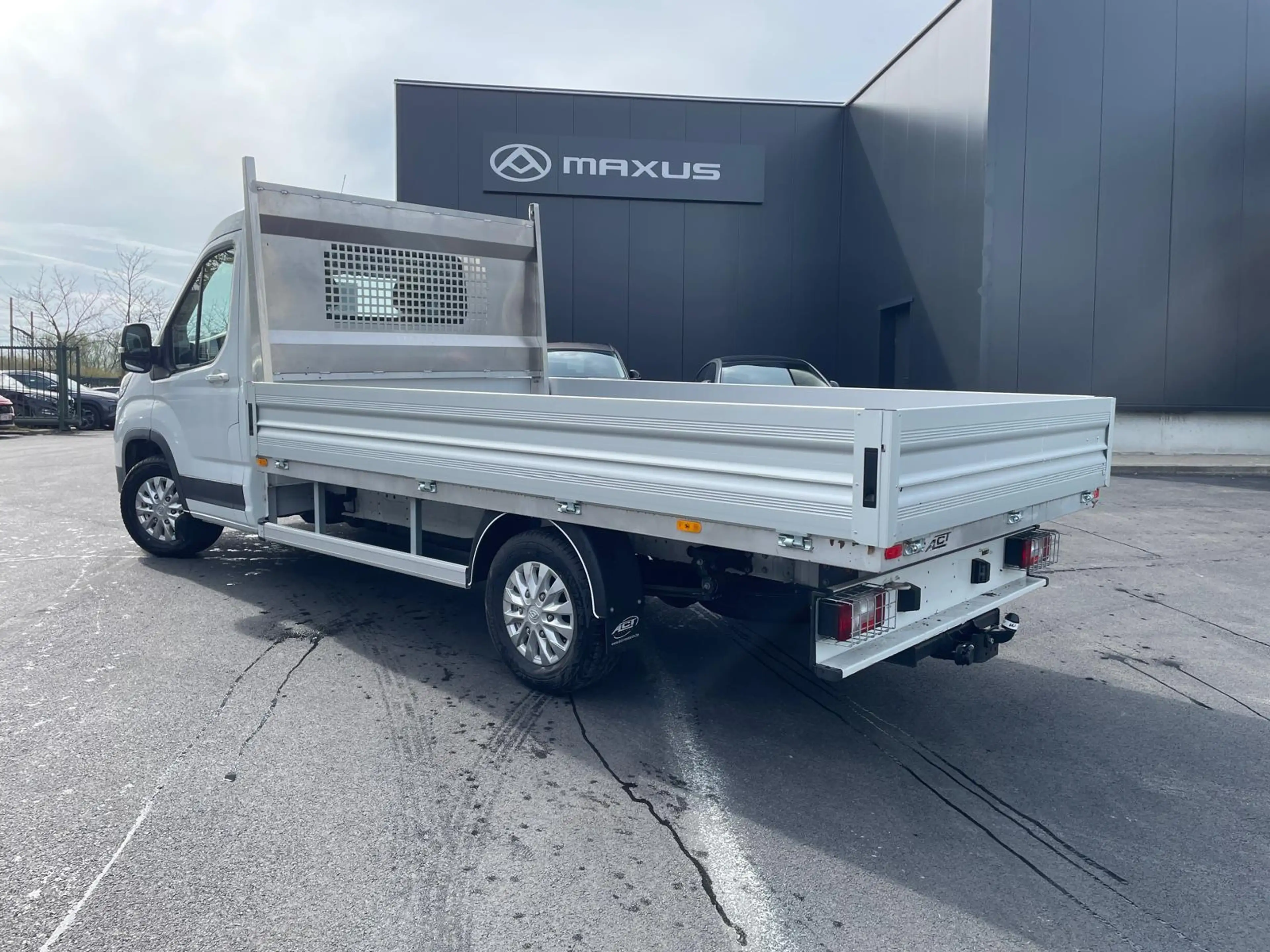 Maxus Deliver 9 L3H3 — photo 5