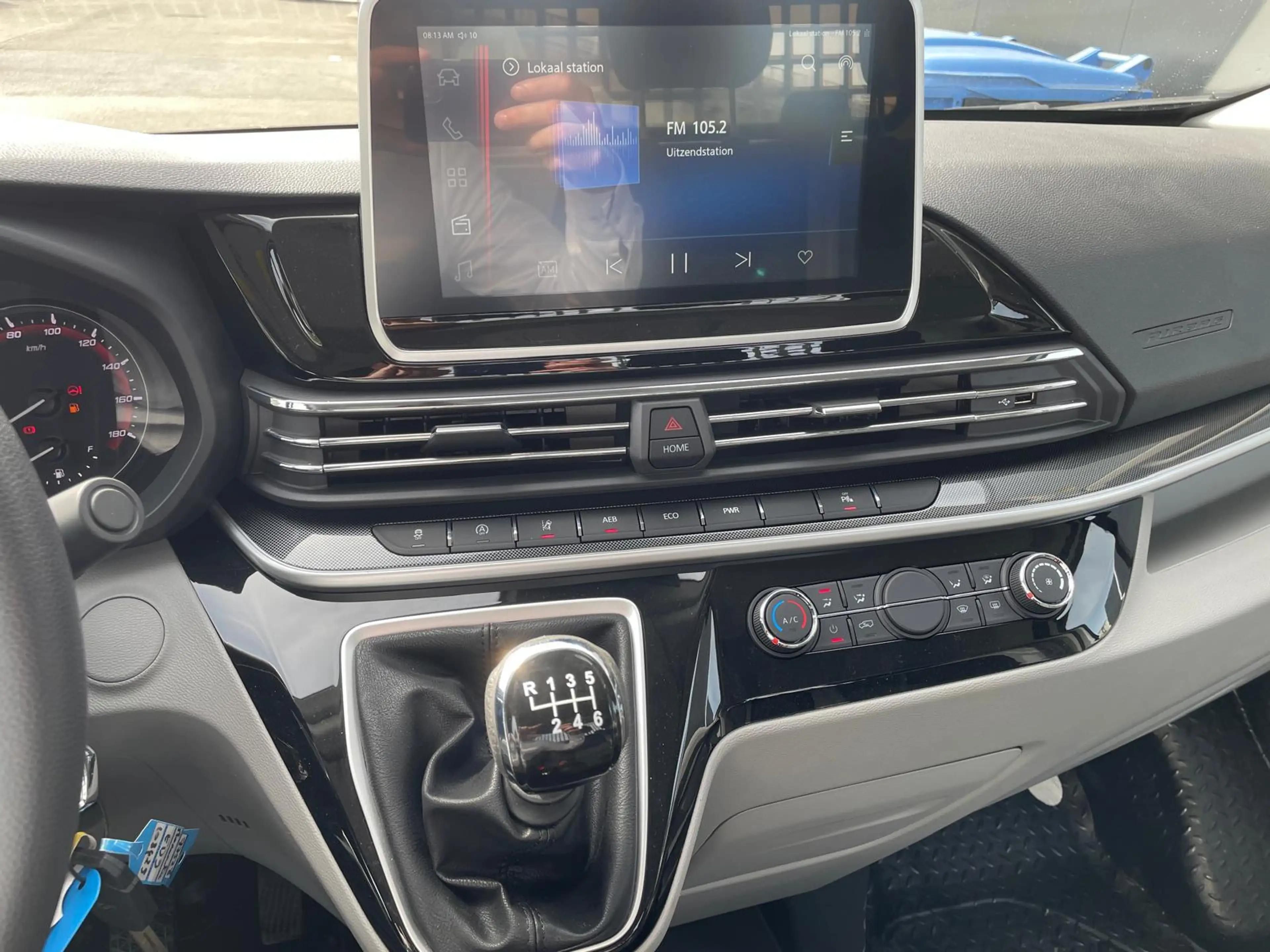 Maxus Deliver 9 L3H3 — photo 3