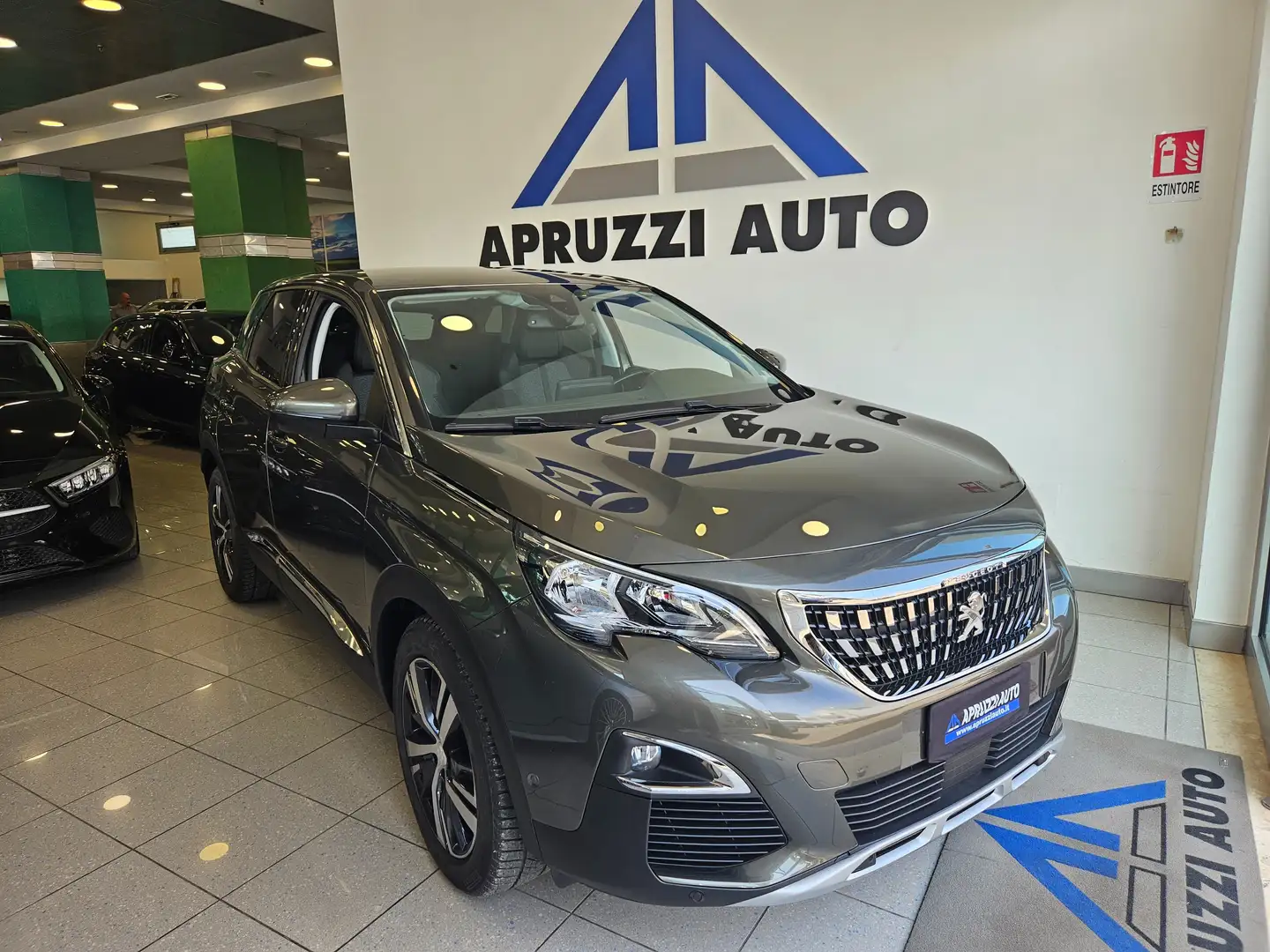 Peugeot 3008 3008 1.5 bluehdi Allure EAT8 NAVI SENSORI Gris - 1