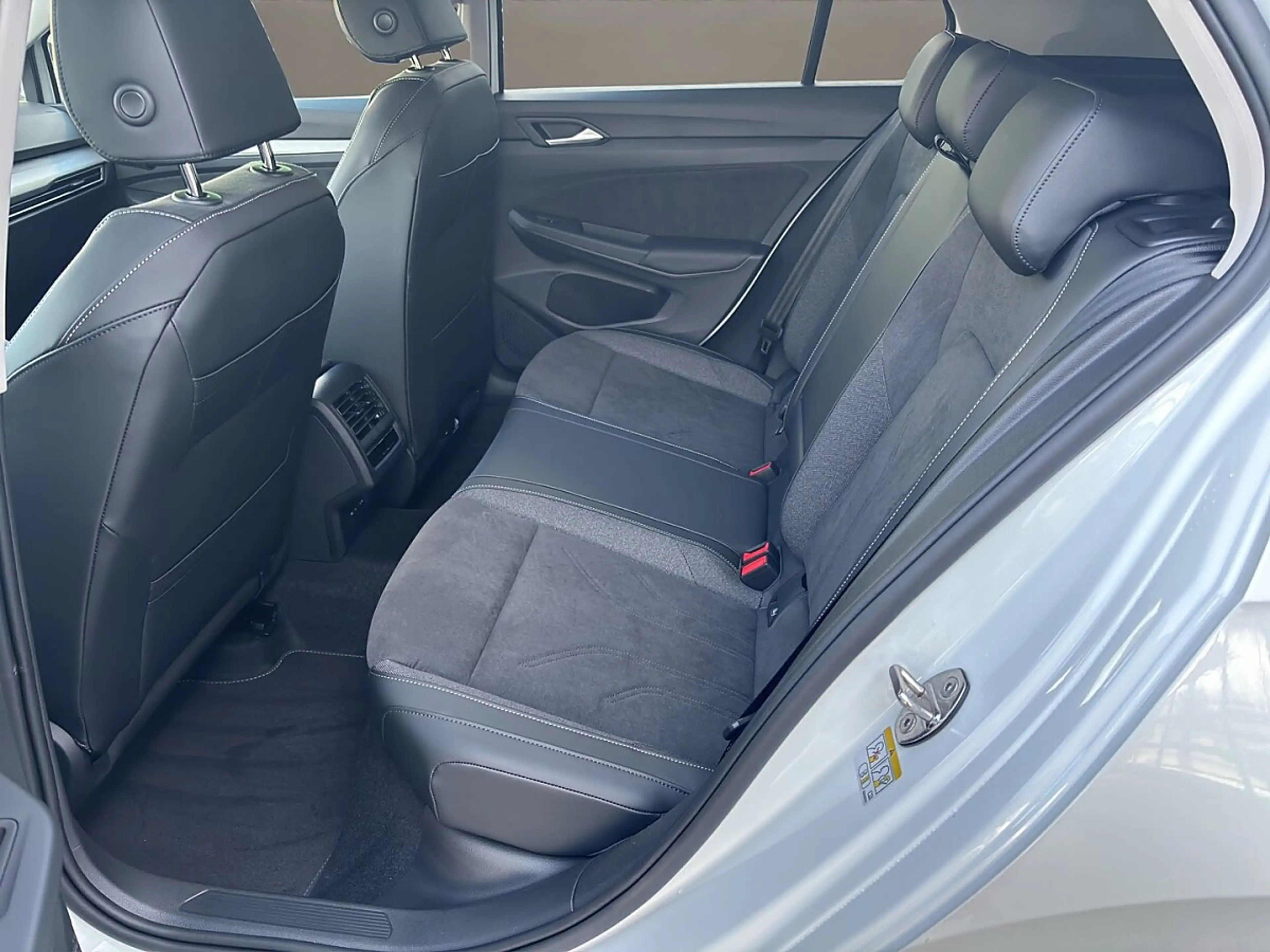 Volkswagen Golf R abbit TSI — photo 10