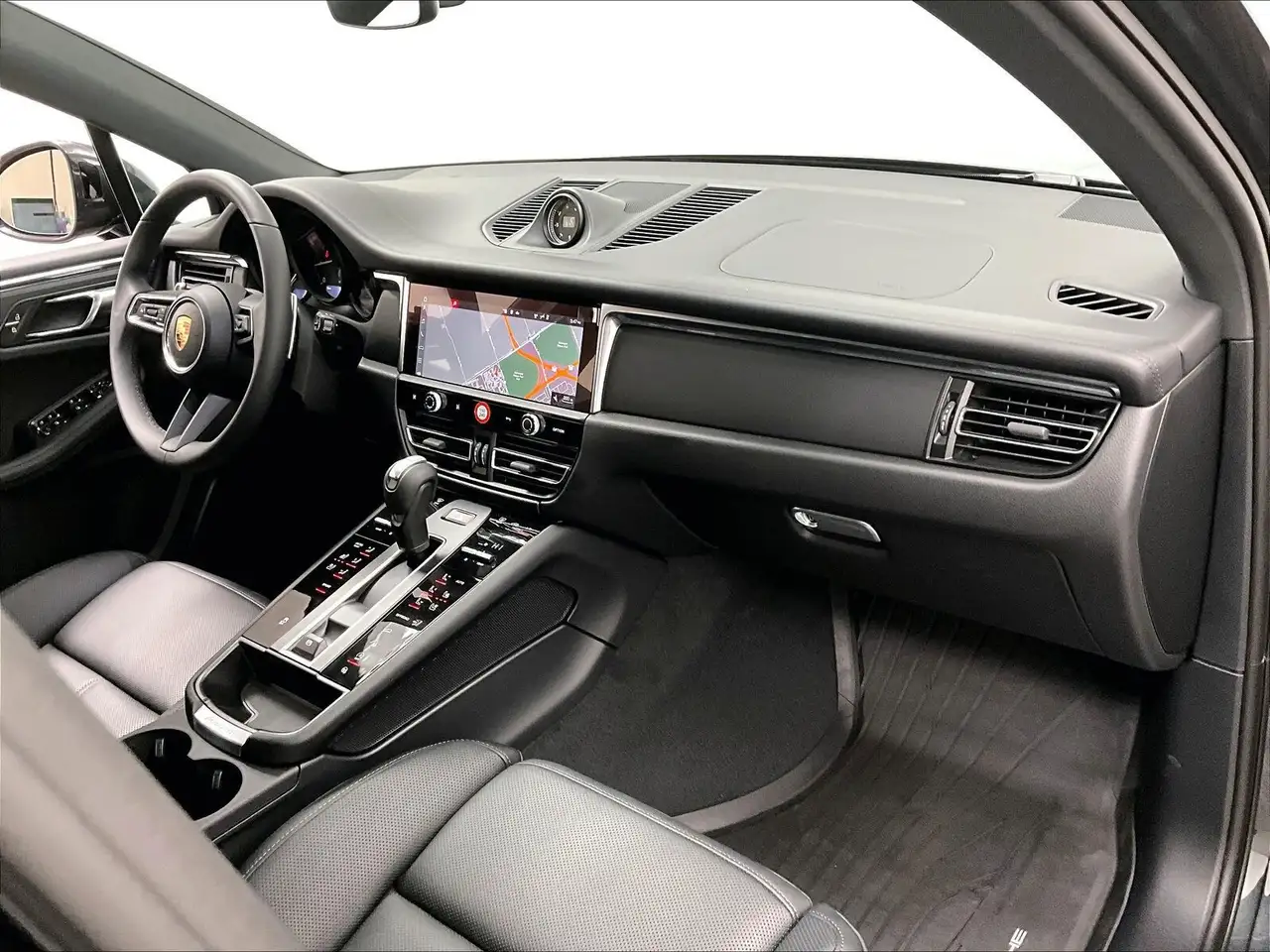 Porsche Macan снимка Porsche Macan