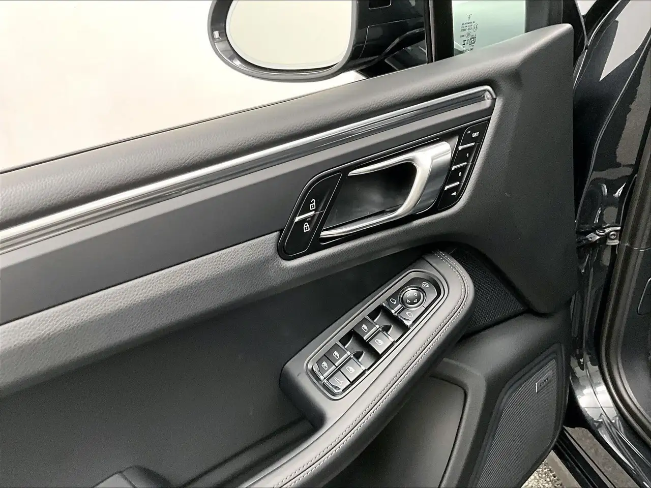 Porsche Macan снимка Porsche Macan