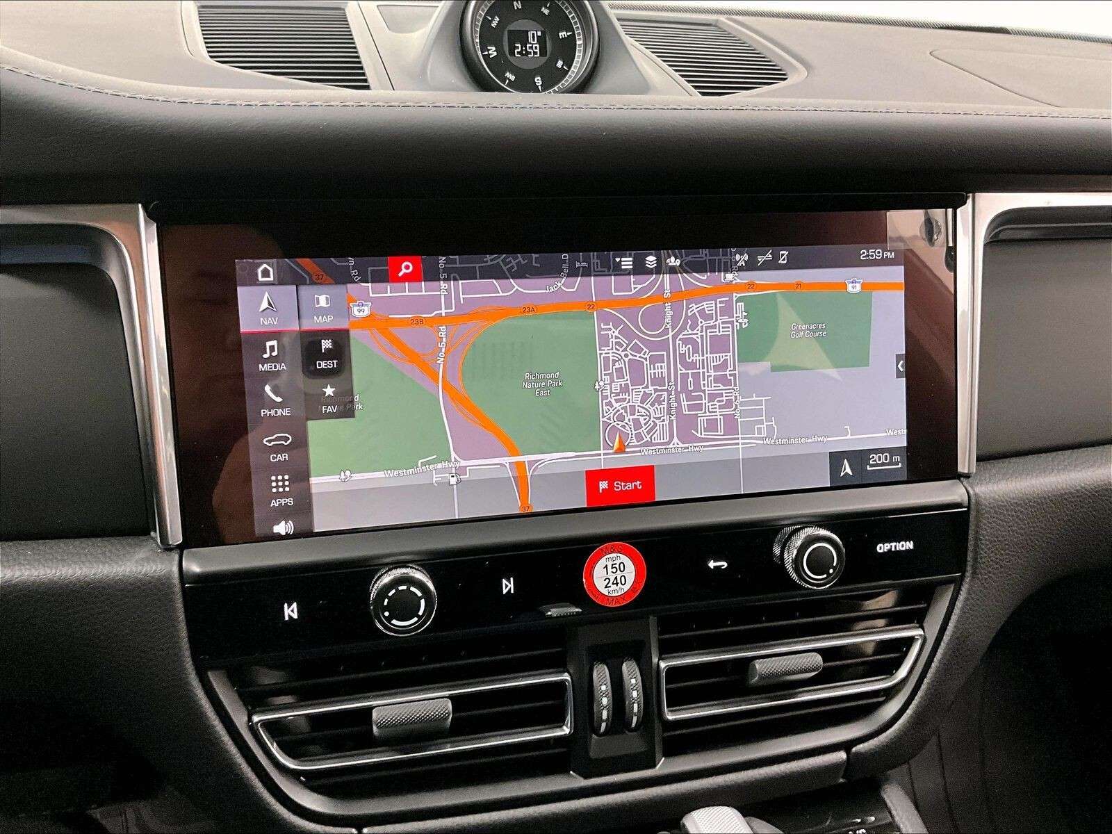 2026 Porsche Macan AWD thumb 23