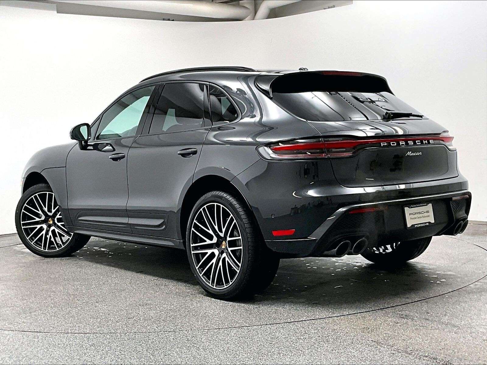 2026 Porsche Macan AWD thumb 7