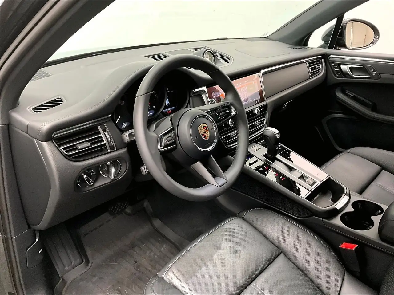 Porsche Macan снимка Porsche Macan