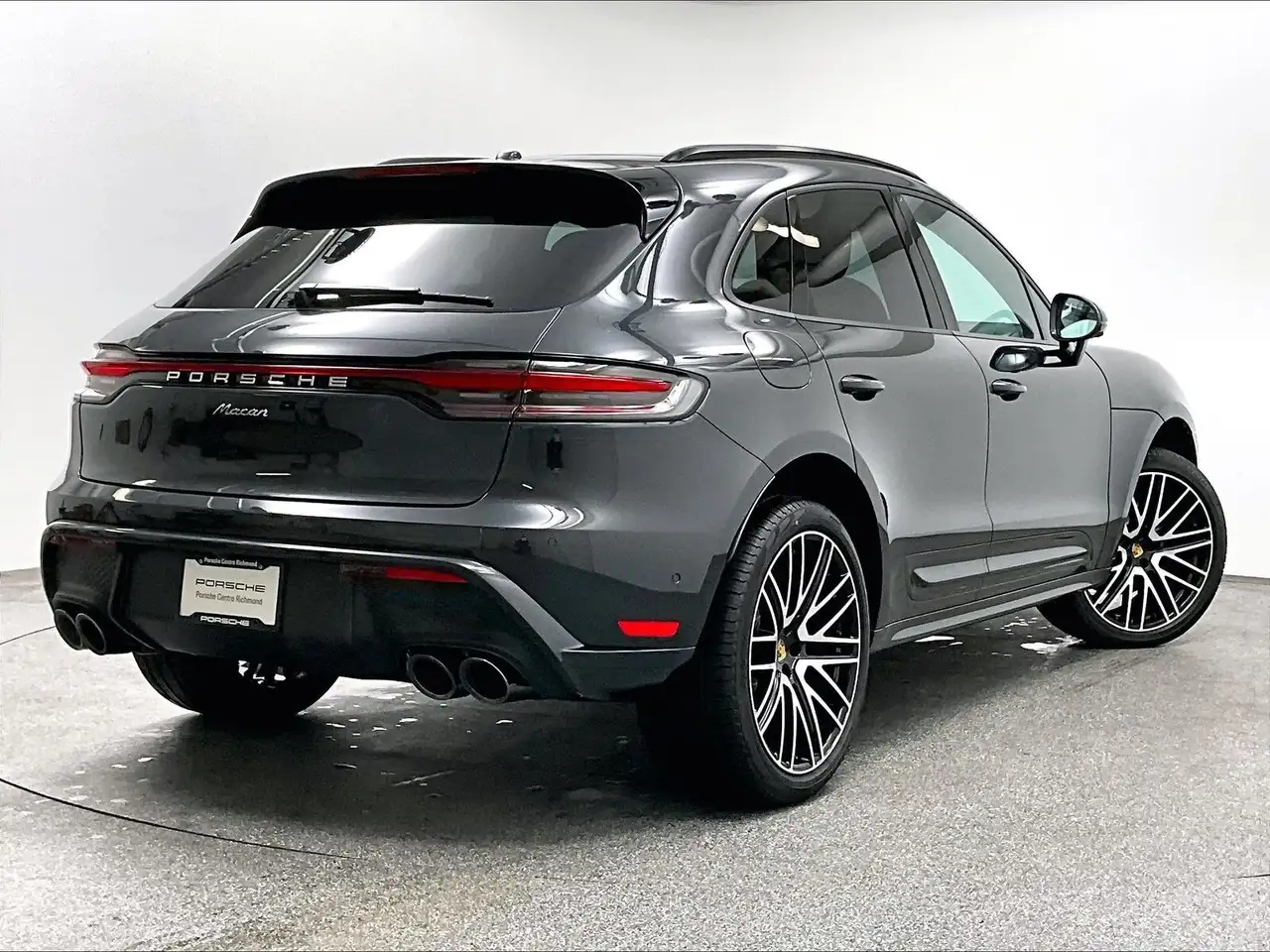 Porsche Macan снимка Porsche Macan