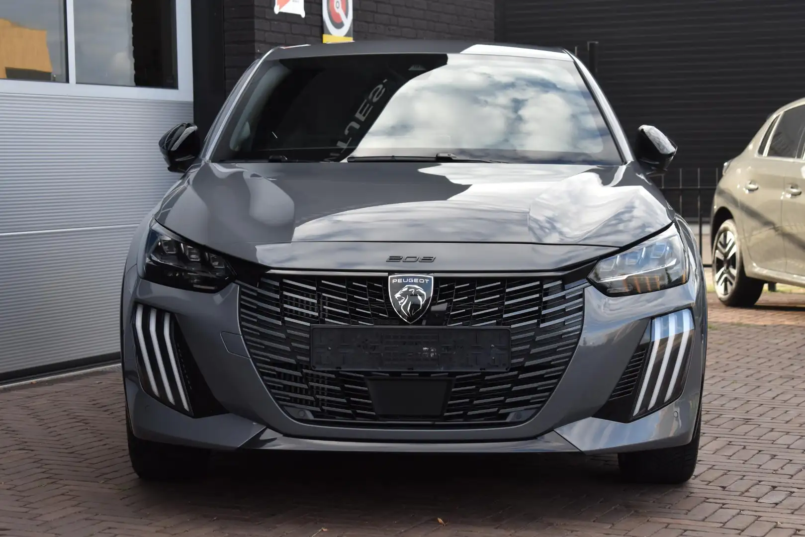 Peugeot 208 1.2 PureTech 100PK GT | LED | Navi | Camera | Incl Grijs - 2
