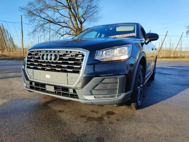 Audi Q2 30 TFSI basis / NAVI / SITZHEIZUNG / EURO6