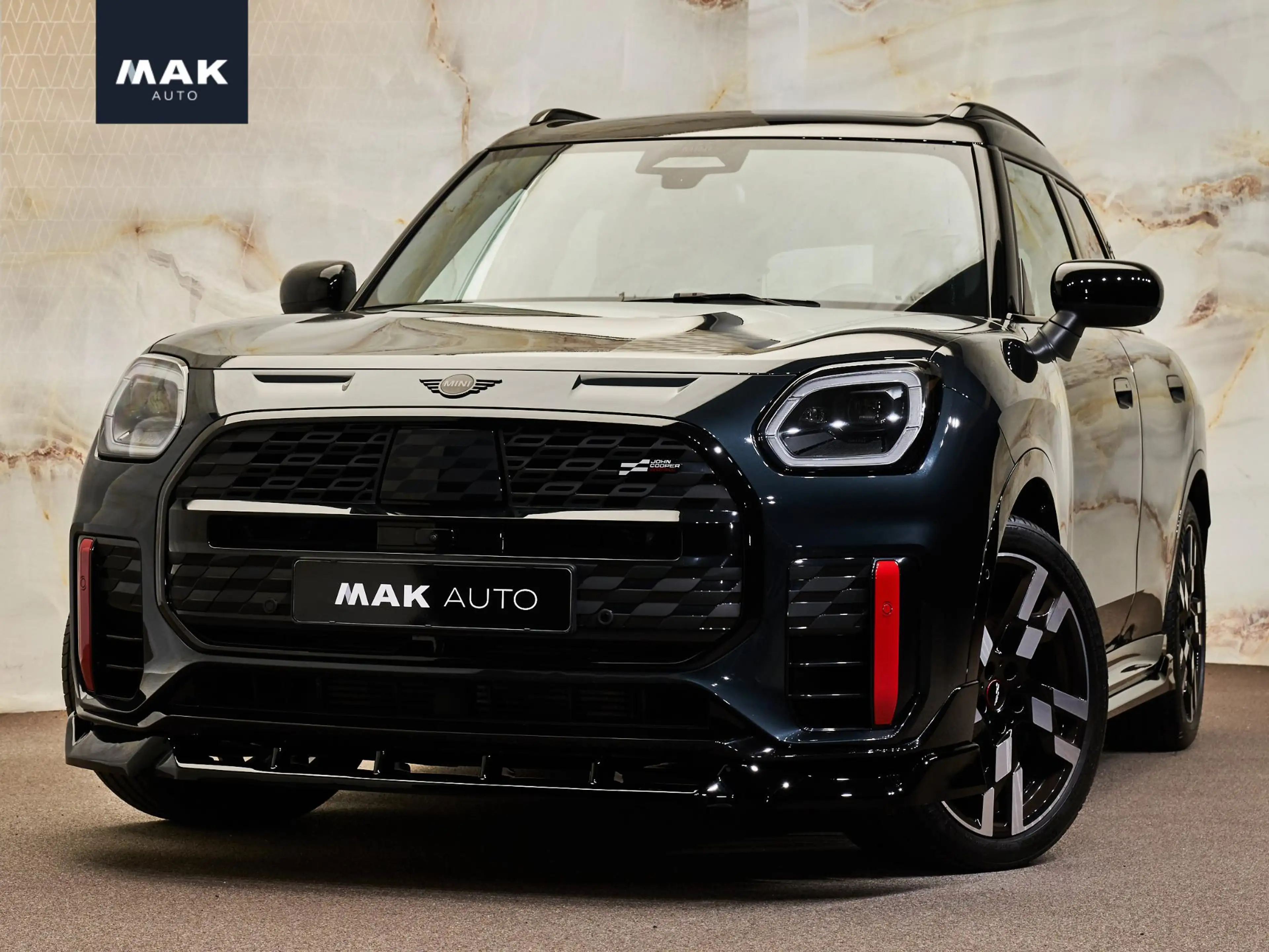 MINI John Cooper Works Countryman 2.0 JCW ALL4 XL, pano, 20", H/K, memory, massage,