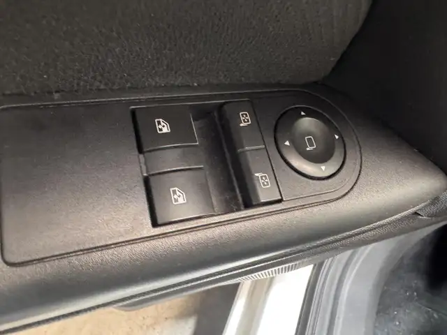 Opel Astra view 21