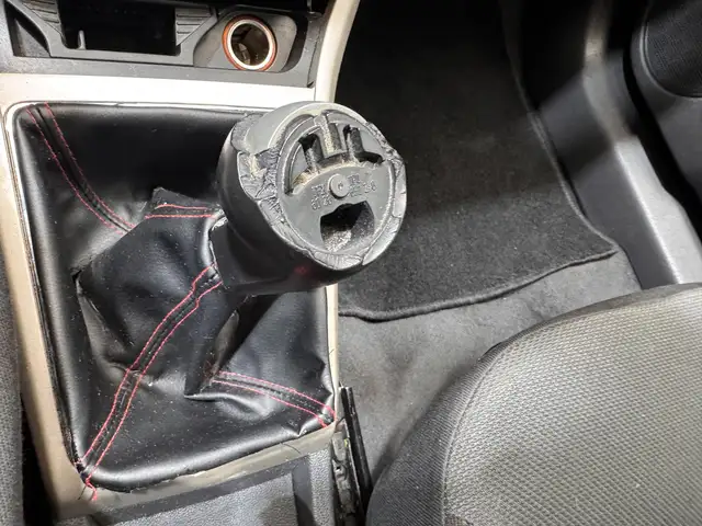 Opel Astra view 13