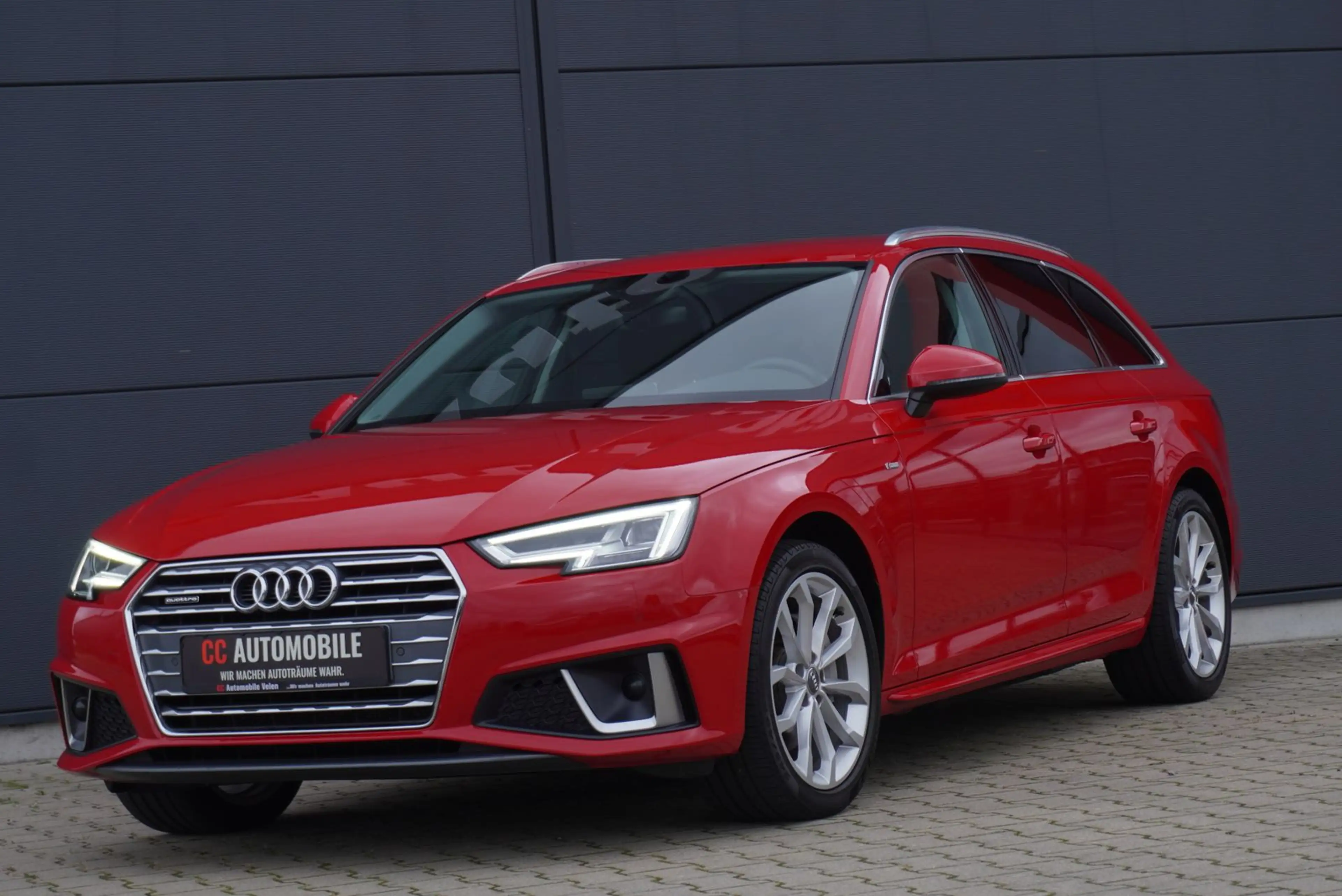Audi A4 40 TDI Quattro S-Line/LED/NaviMMI/AHK/Assist/ — photo 4