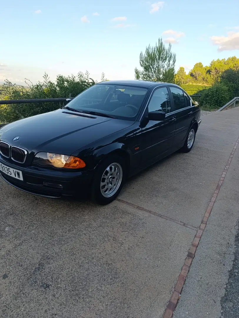 BMW 320 320i Touring - 2