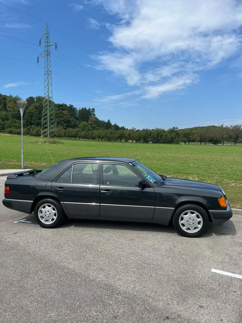 Mercedes-Benz E 200 W124 - 1