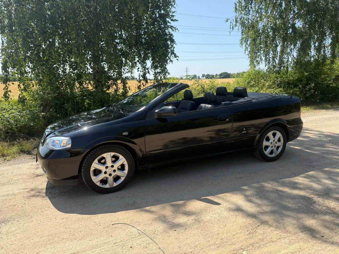 Opel Astra 2.2 16V Automatik,73.000 Leder,Elk.DACH TÜV NEU Schwarz - 1