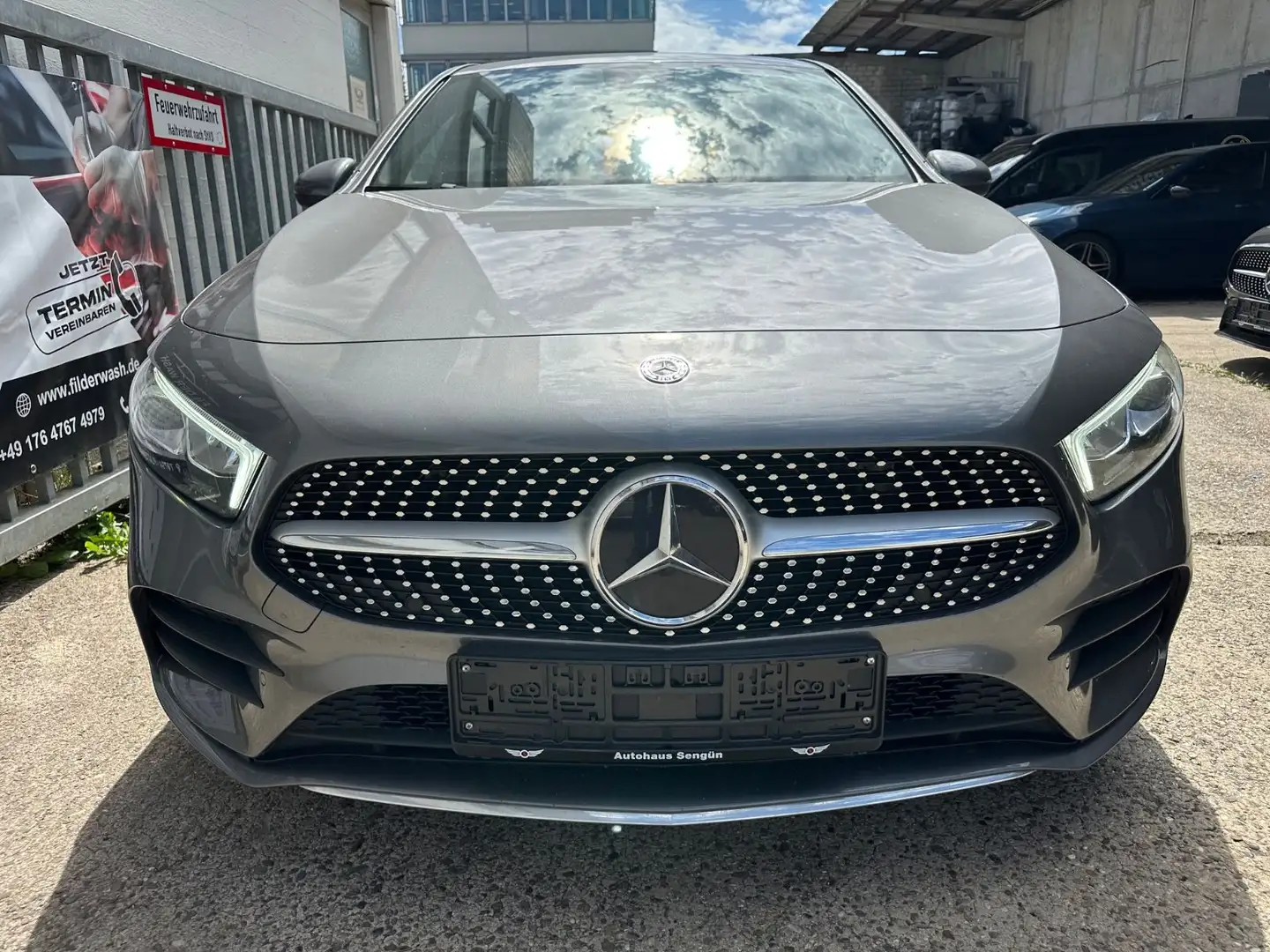 Mercedes-Benz A 220 d AMG Premium-Plus  Leder R-Kamera Grau - 1