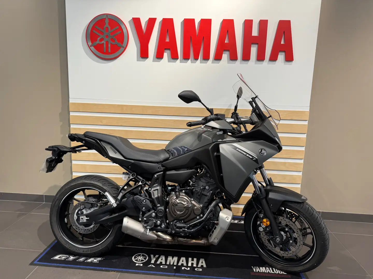 Yamaha Tracer 7 - 1