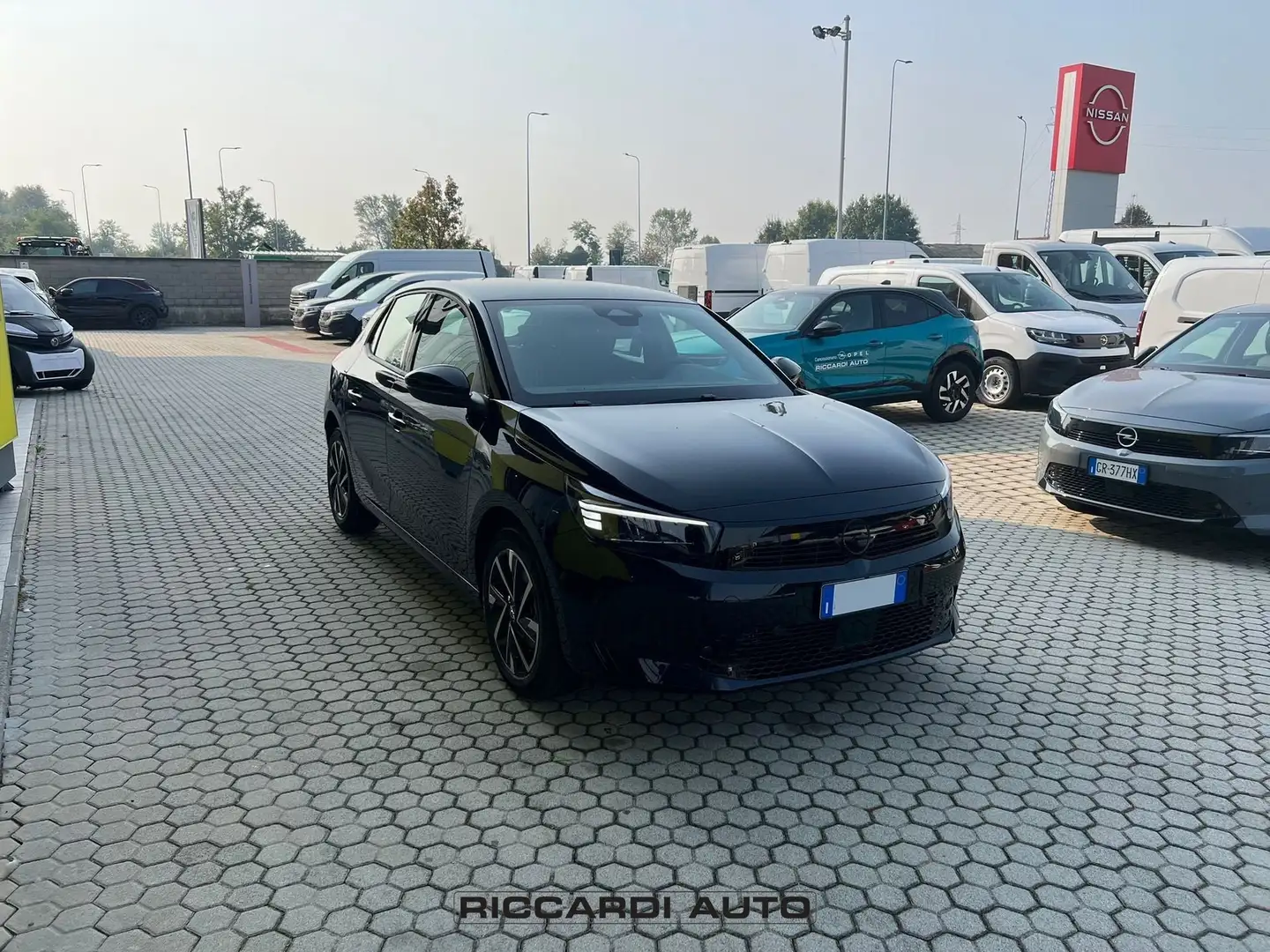 Opel Corsa Nuova GS Hybrid 110CV DTC6 Nero - 2