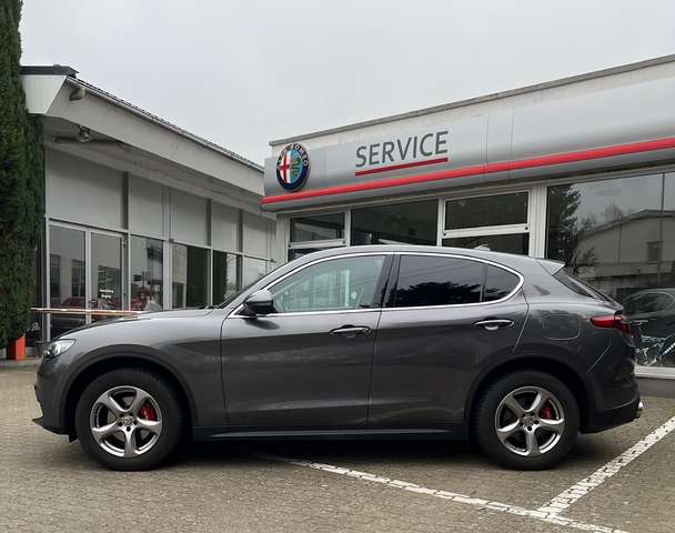Alfa Romeo Stelvio 2.0 Turbo 16V AT8-Q4