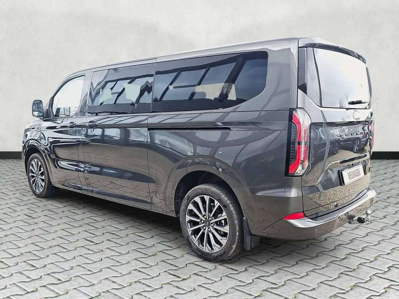 Ford Tourneo Custom 2.0 EB Autom Titanium X L2 AHK 6