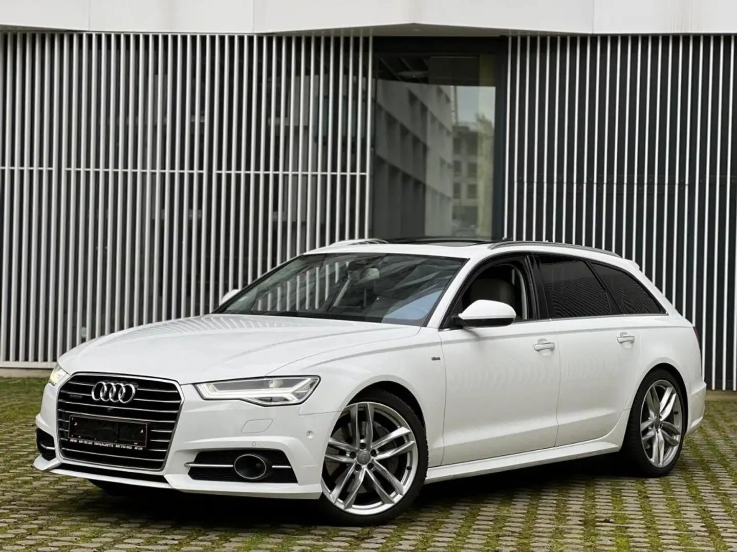 Audi A6 Avant 3.0 BI TDI quattro tiptronic / 320 PS/ Blanc - 1