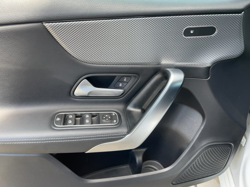 Mercedes-Benz A 180 d Kompaktlimousine Progressive PDC SHZ LED — photo 11