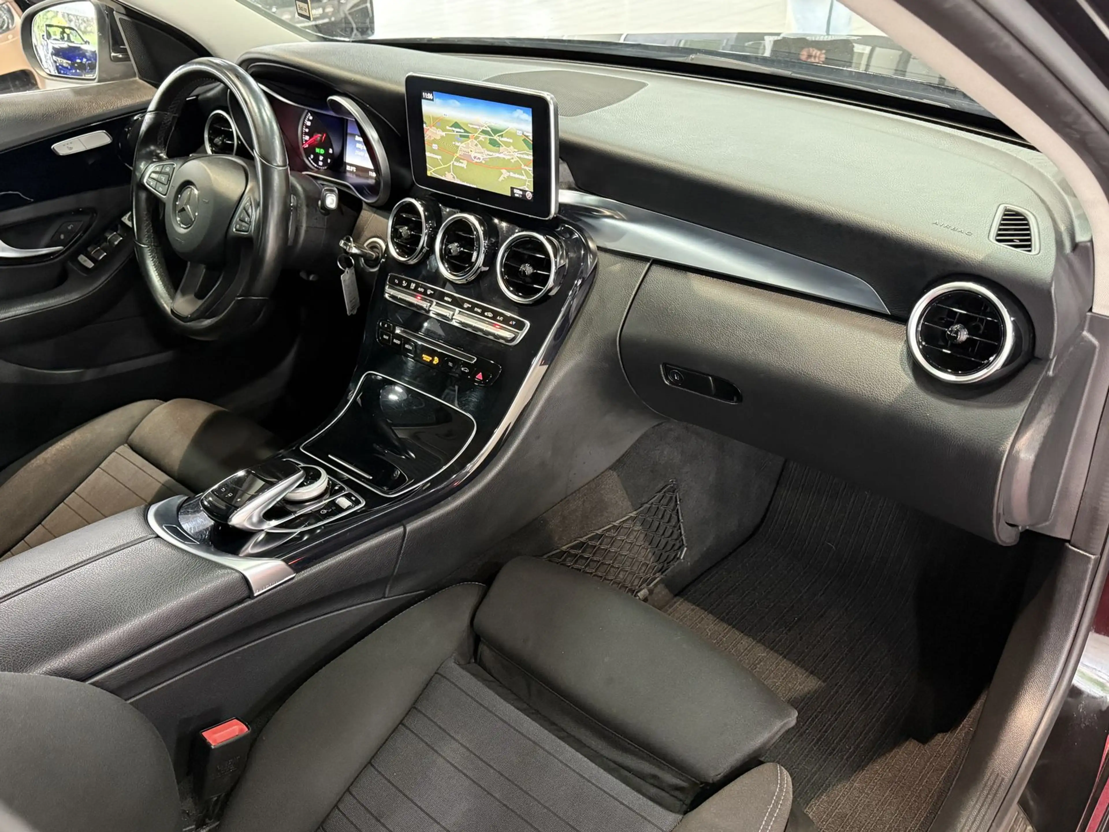 Mercedes-Benz C 250 BlueTec / d +NAVI+RÜCKFAHRK.+SPURHALTEASS. — photo 14