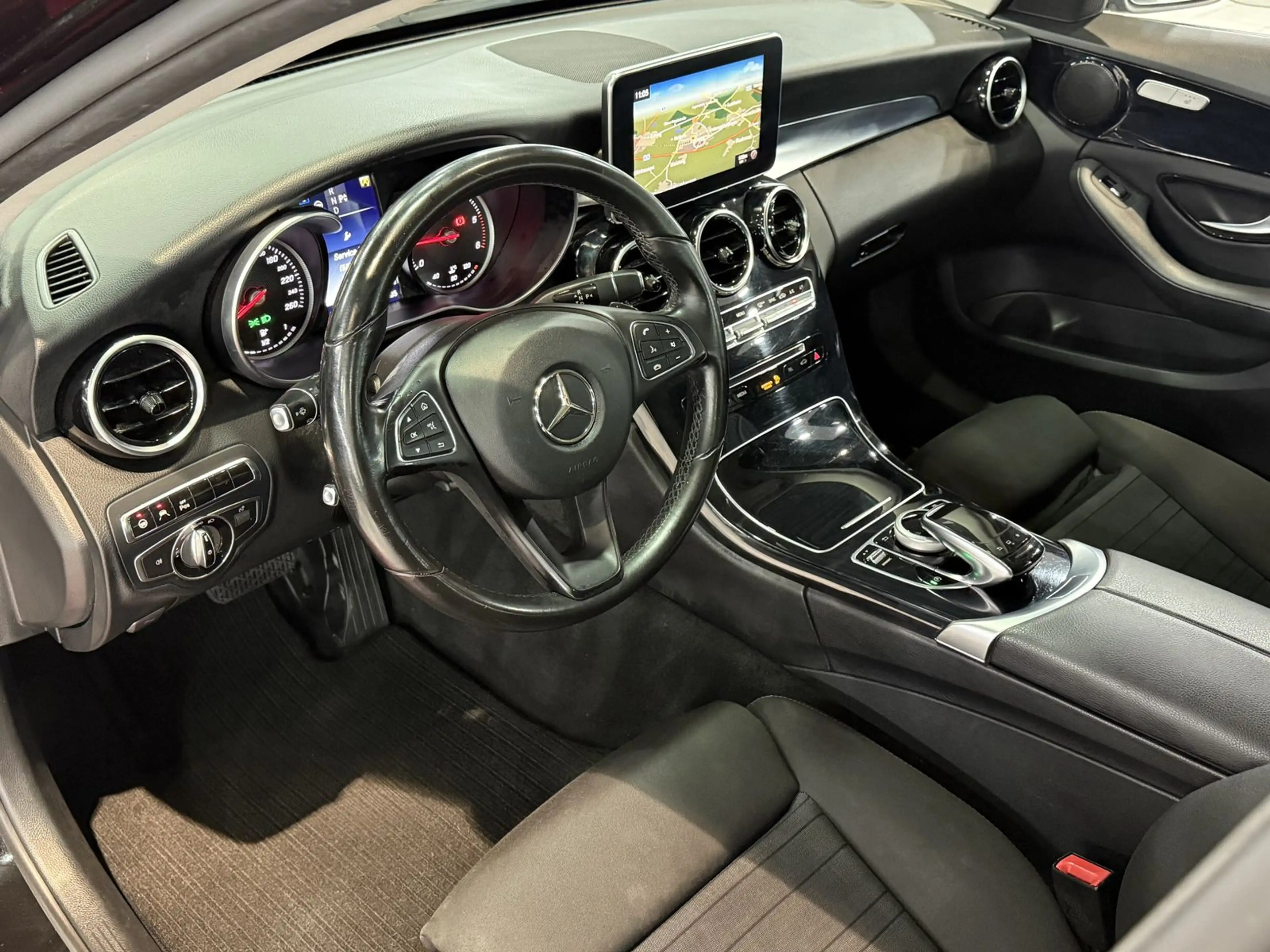 Mercedes-Benz C 250 BlueTec / d +NAVI+RÜCKFAHRK.+SPURHALTEASS. — photo 11