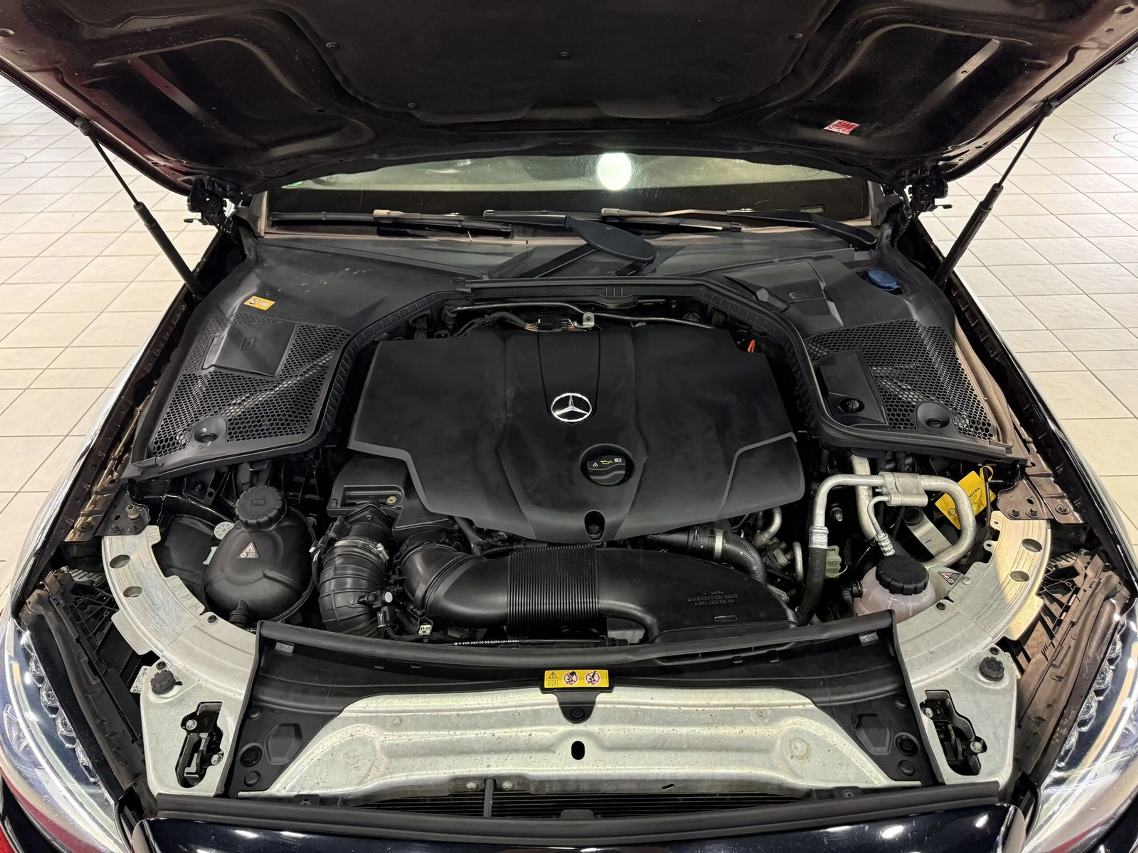 Mercedes-Benz C 250 BlueTec / d +NAVI+RÜCKFAHRK.+SPURHALTEASS. — photo 9
