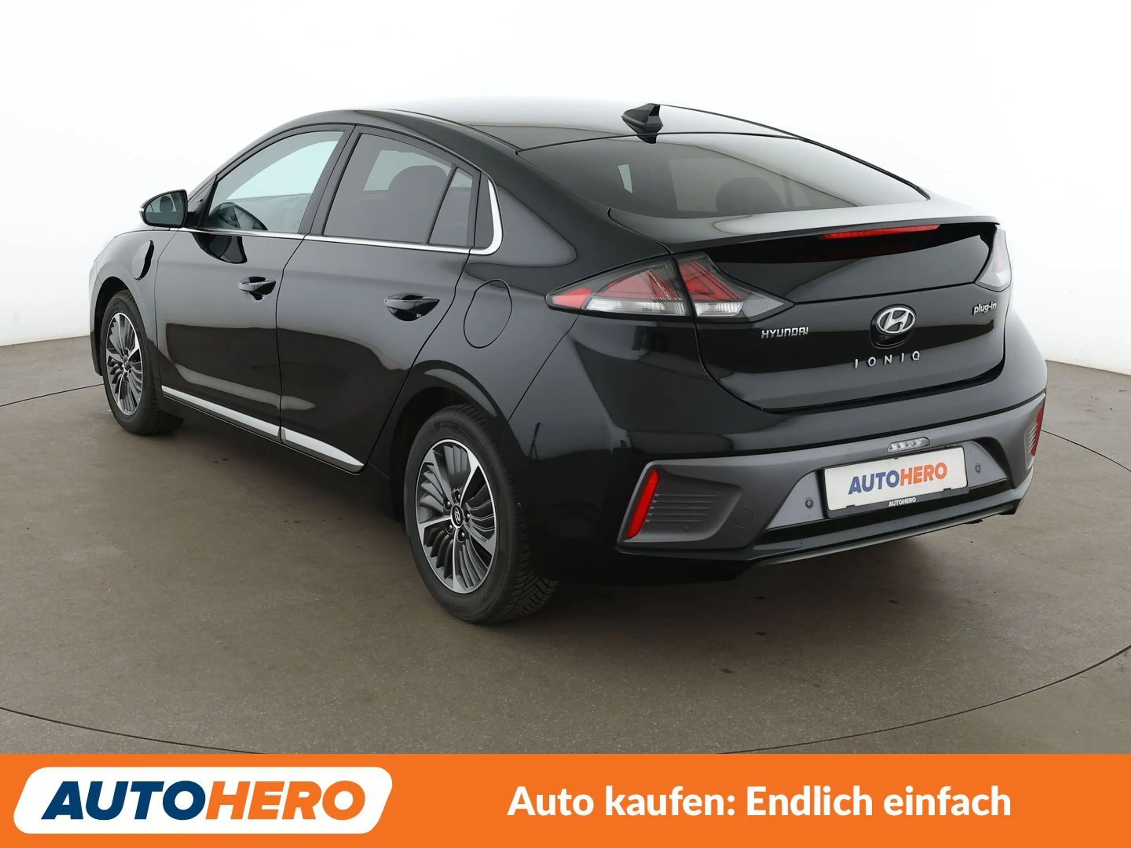 Hyundai IONIQ 1.6 Hybrid Style Aut.*NAVI*VC*LED*ACC*CAM*PDC*SHZ* — photo 4
