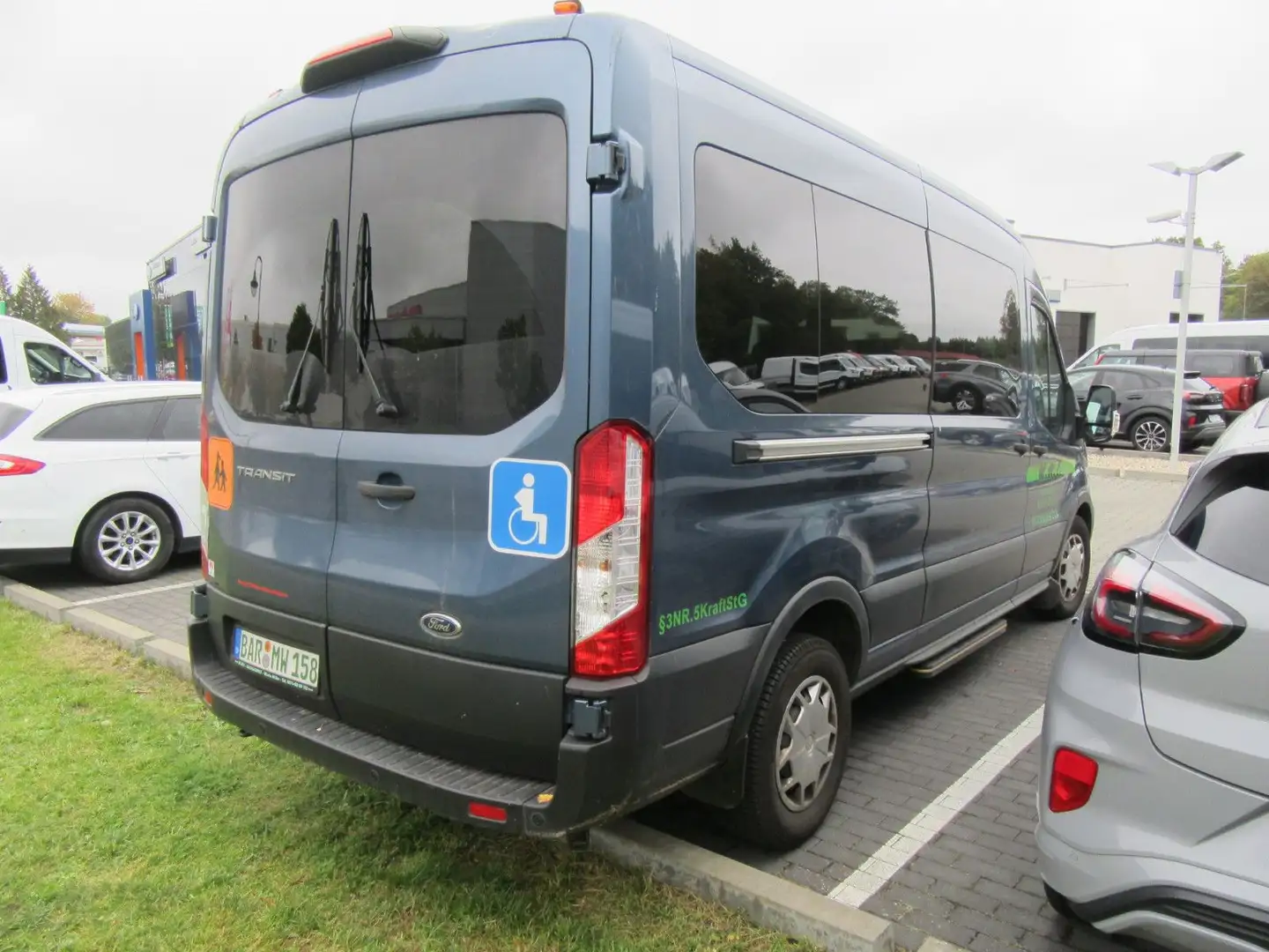 Ford Transit 350 Automatik 9 SITZE+RAMPE+KLIMA Blau - 2