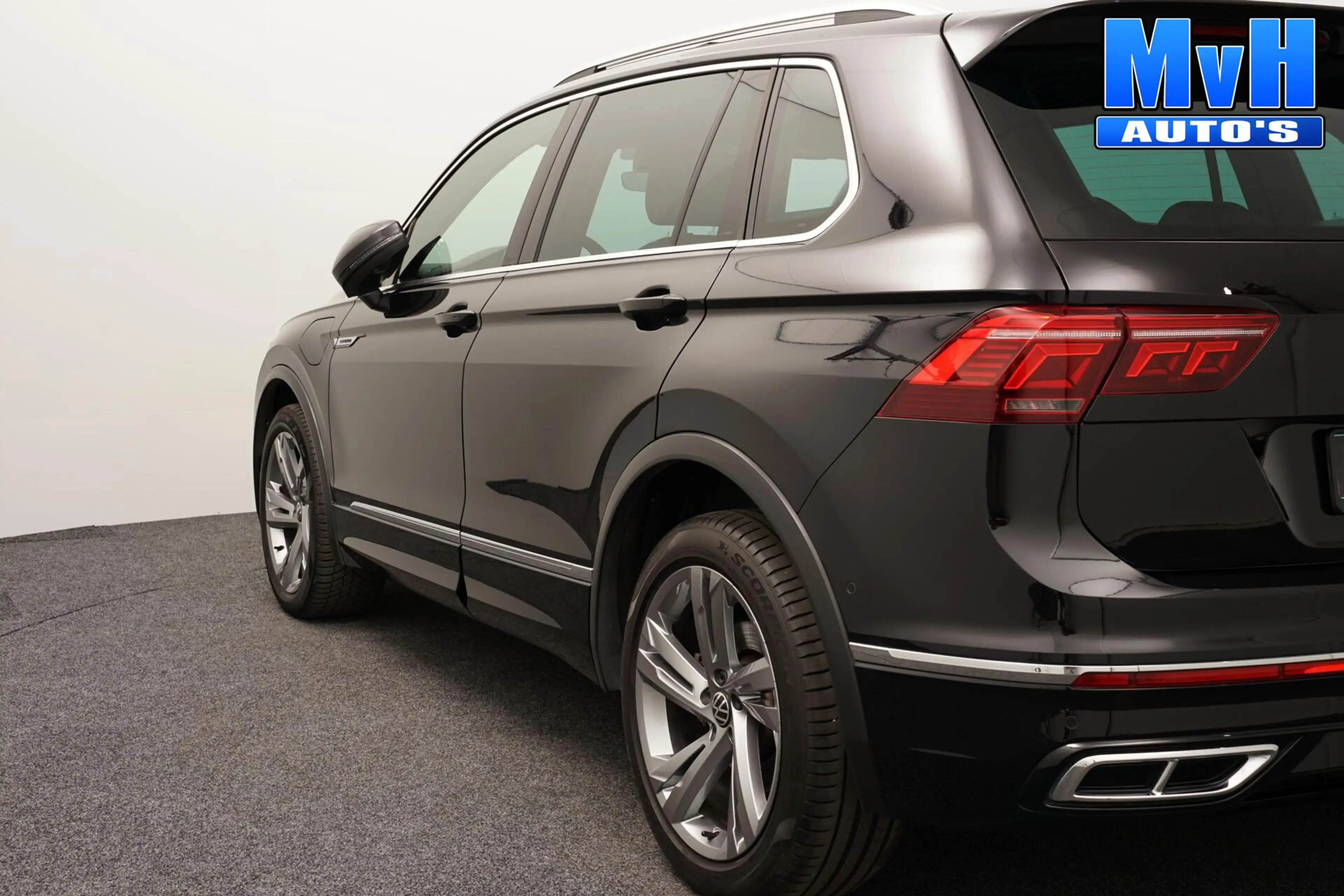 Volkswagen Tiguan 1.4 TSI PHEV R-Line|PANO|BOMVOL!|SOH.94% — photo 41