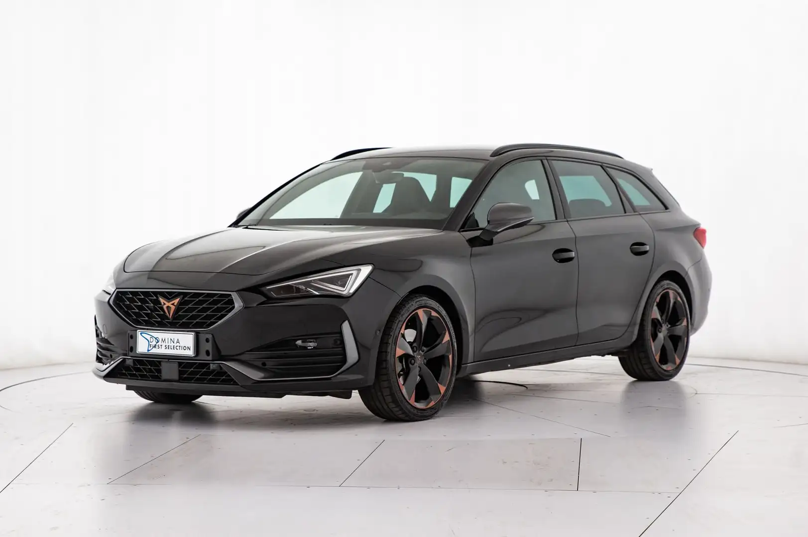 CUPRA Leon Sportstourer 1.5 Hybrid 150 CV DSG Nero - 1