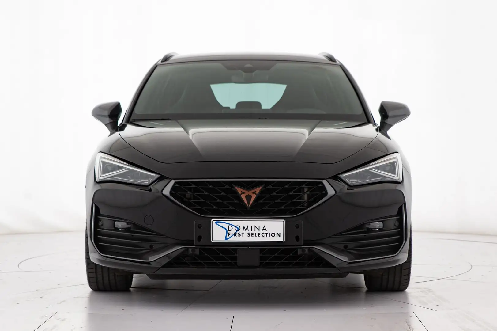 CUPRA Leon Sportstourer 1.5 Hybrid 150 CV DSG Schwarz - 2