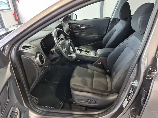 Hyundai Kona view 8
