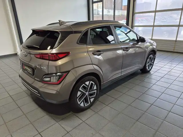 Hyundai Kona view 5