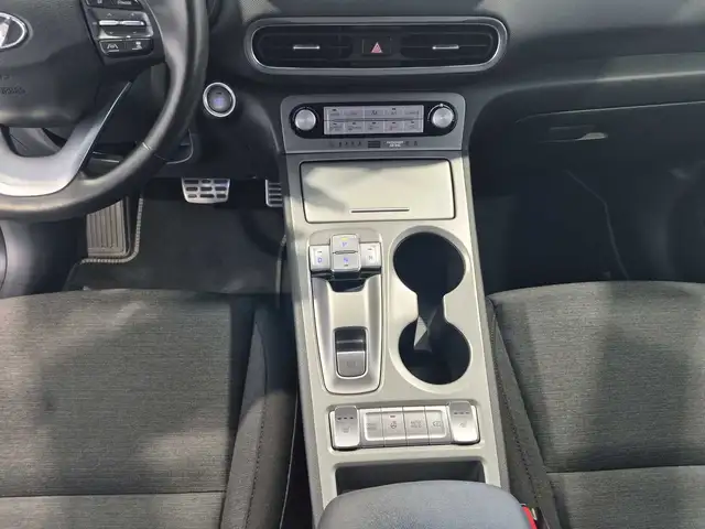 Hyundai Kona view 12