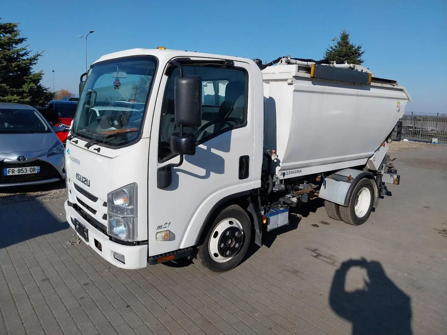 Isuzu L35 M21 Müllwagen und Konzert.!!!!! - 1