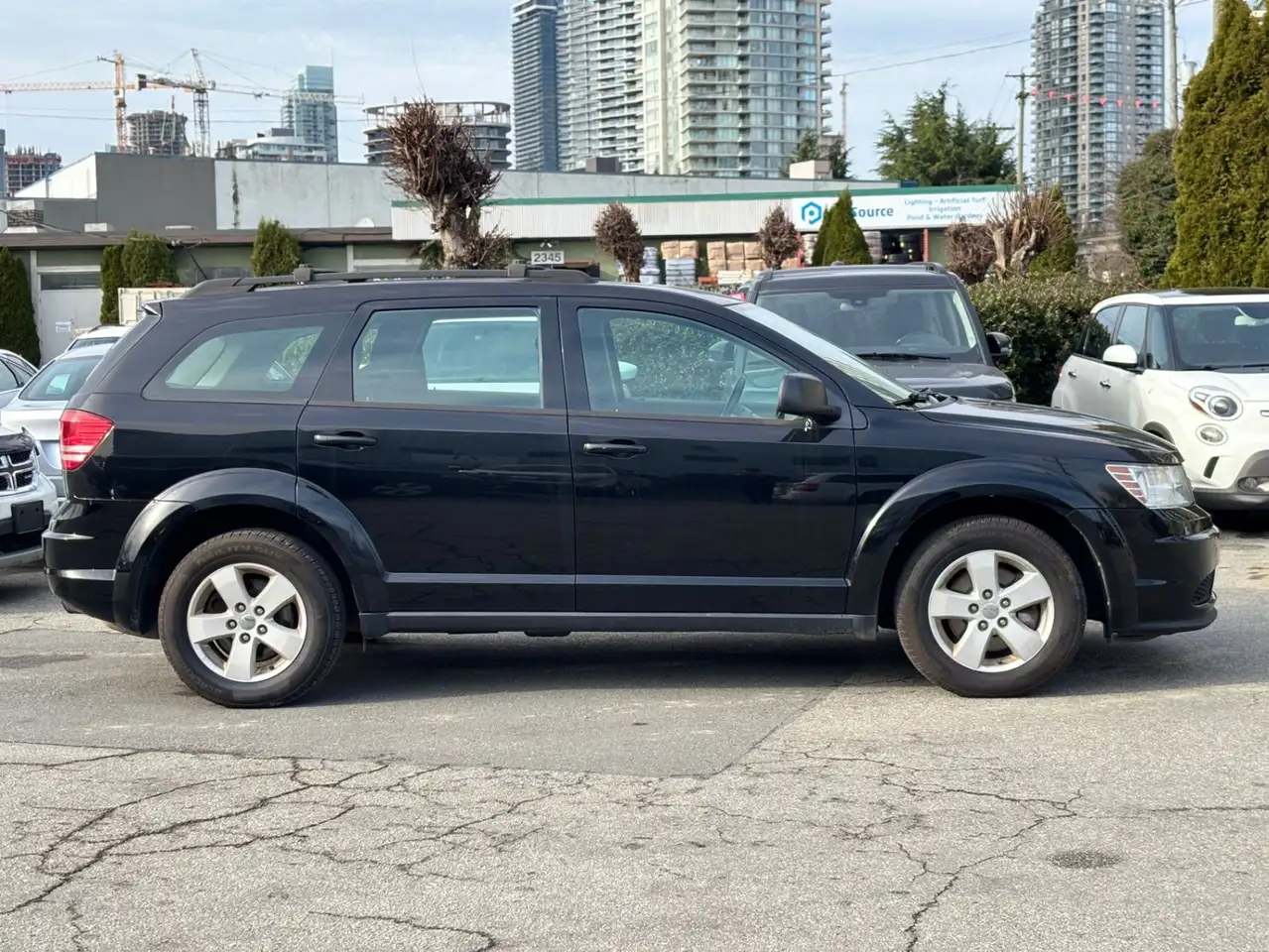 Dodge Journey снимка Dodge Journey