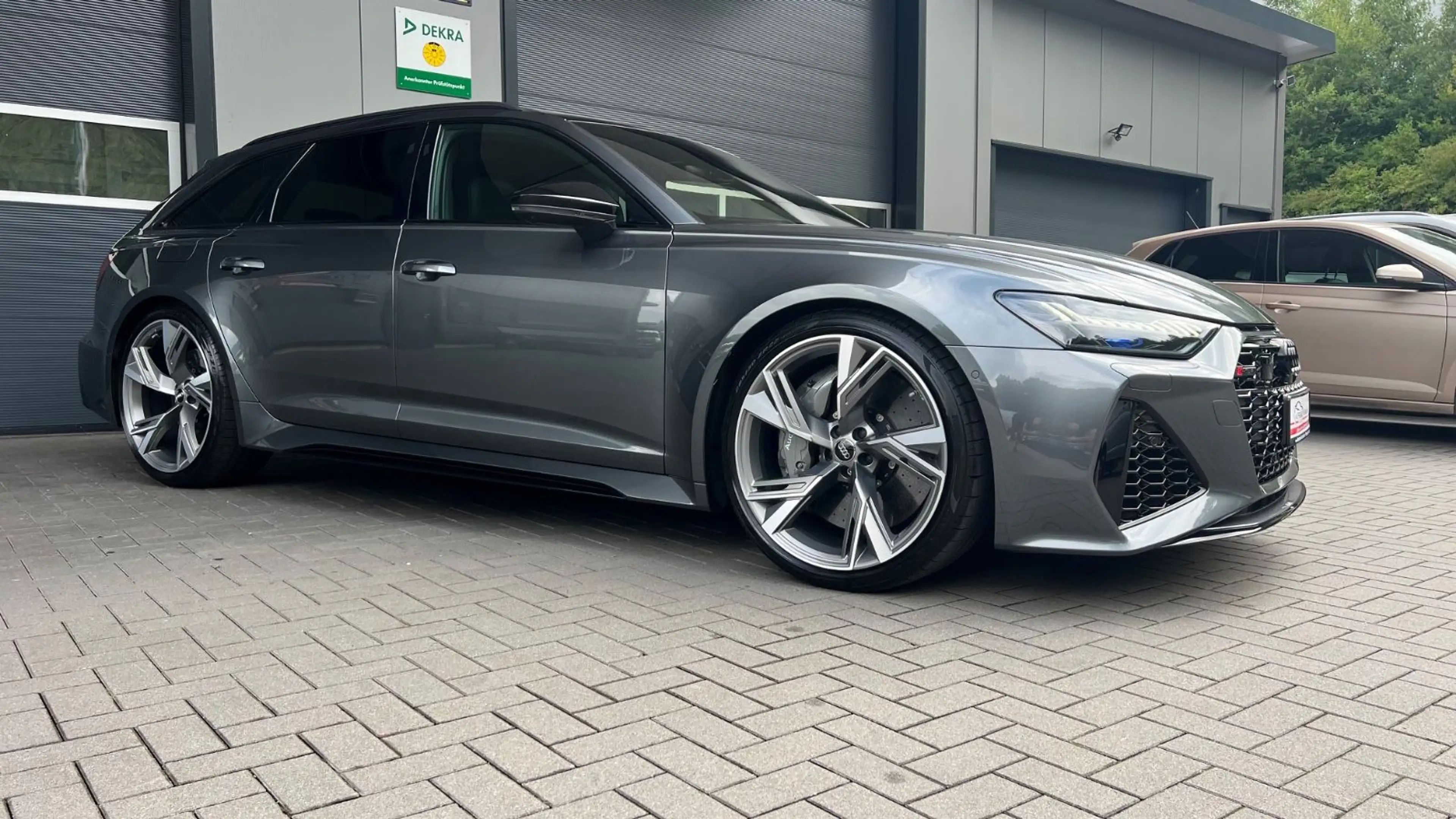 Audi RS6 Avant dyn* Pano * Keramik * B&O * HUD * Luft — photo 4
