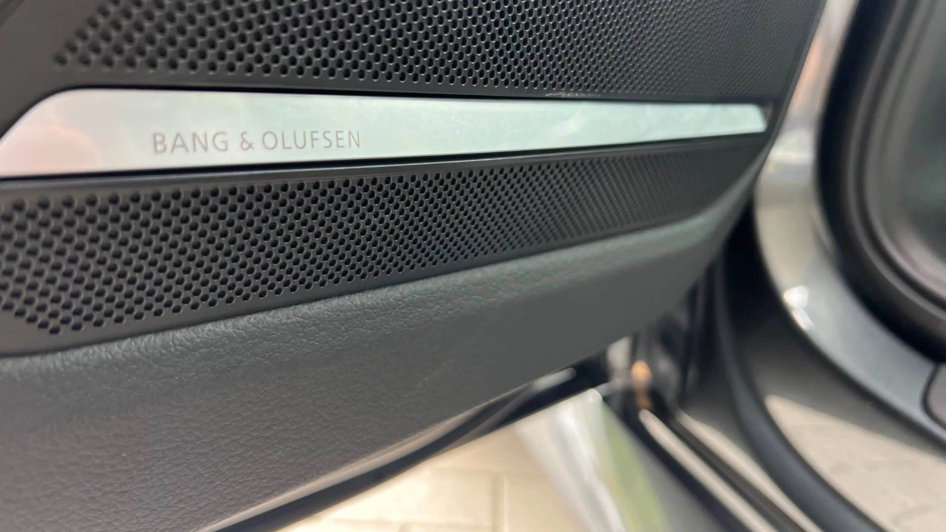 Audi RS6 Avant dyn* Pano * Keramik * B&O * HUD * Luft — photo 12
