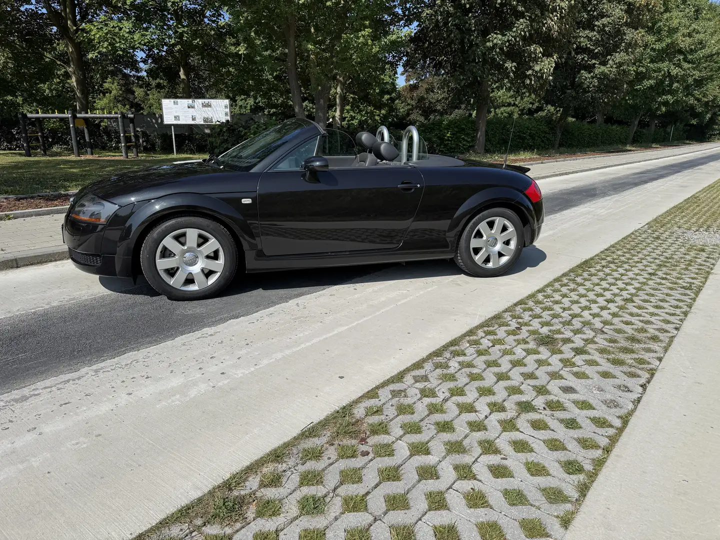 Audi TT Roadster 1.8 T - 2
