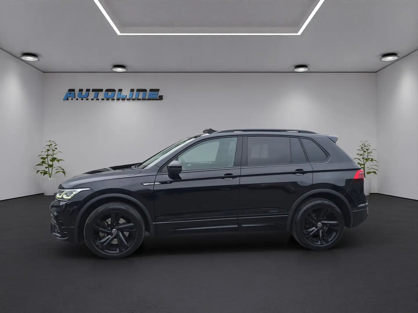 Volkswagen Tiguan R-Line 4Motion *PANO* *LED* *KAM* *LENKRADH* Schwarz - 2