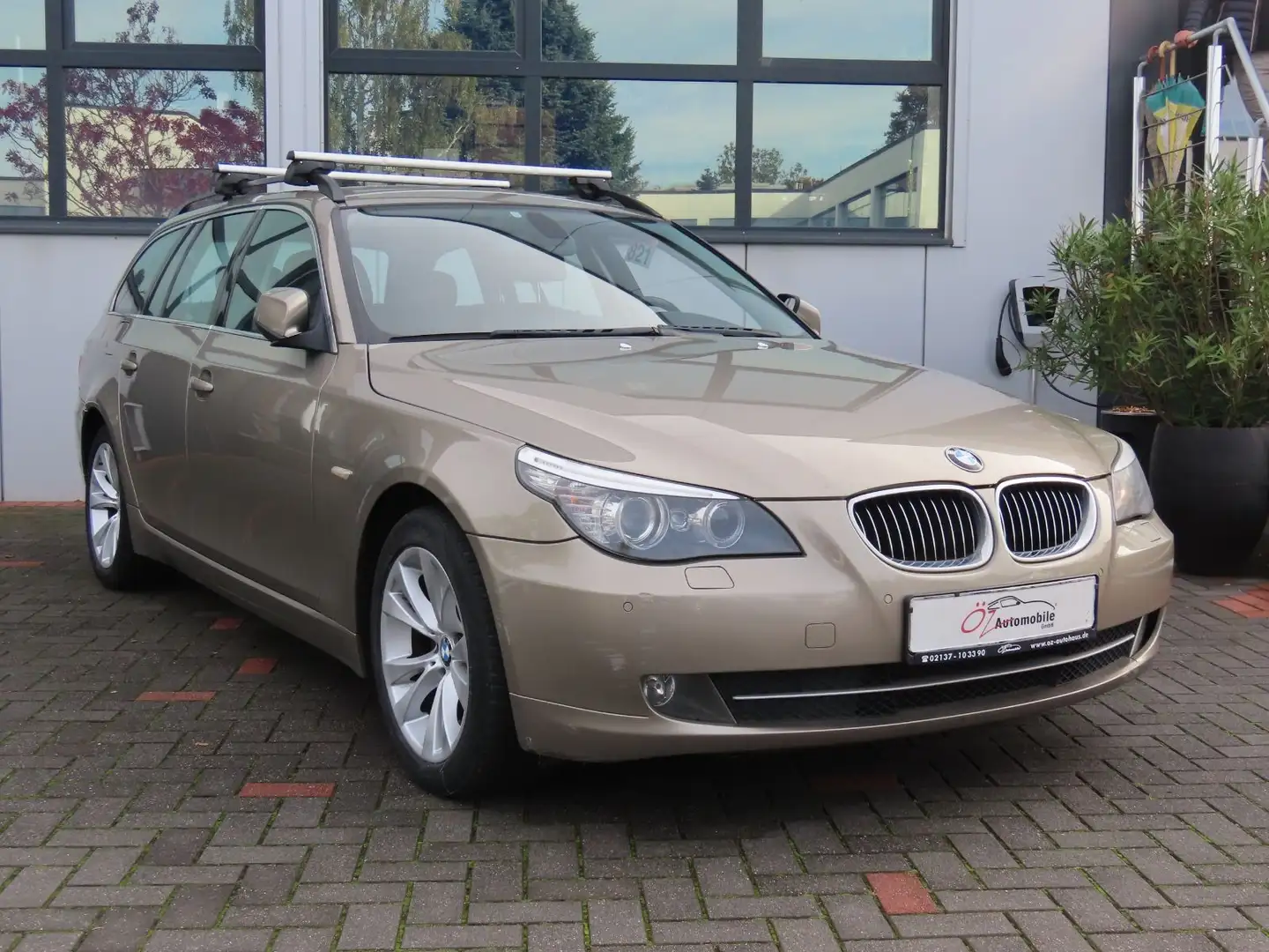 BMW 520 d Touring Autom. Leder Navigation Sitzheizung Or - 1