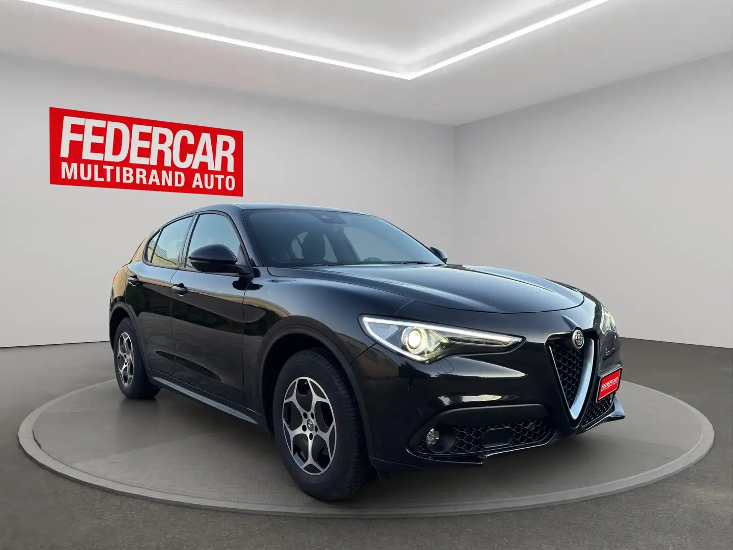 Alfa Romeo Stelvio 2.2 t Business Q4 190cv auto Negro - 1