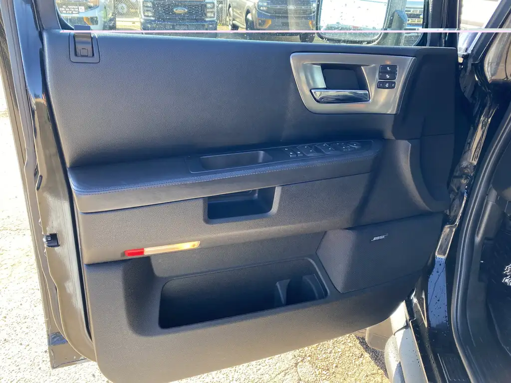 2008 HUMMER H2 SUV | Cruise Control | Heated Seats | Dual Climate — photo 6
