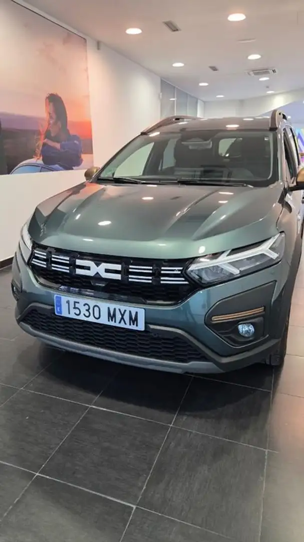 Dacia Jogger Extreme Go TCe 81kW (110CV) 7 plazas Verde - 2